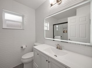 23393 Lago Mar Cir, Boca Raton, FL 33433