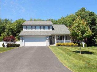 3331 Long Branch Dr, New Castle, PA