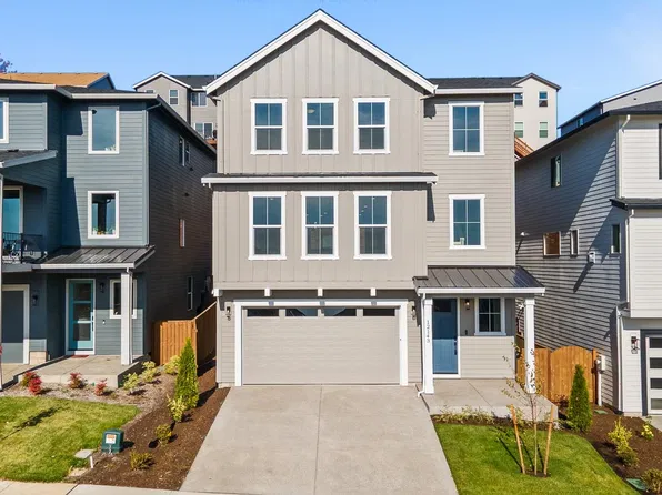12143 SW Autumnview St, Portland, OR 97224