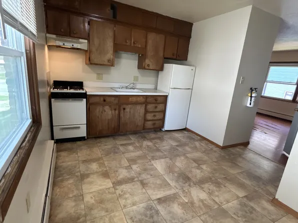 1313 1st Ave, Perry, IA