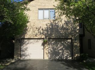1703 Pebble Beach Dr, Hoffman Estates, IL