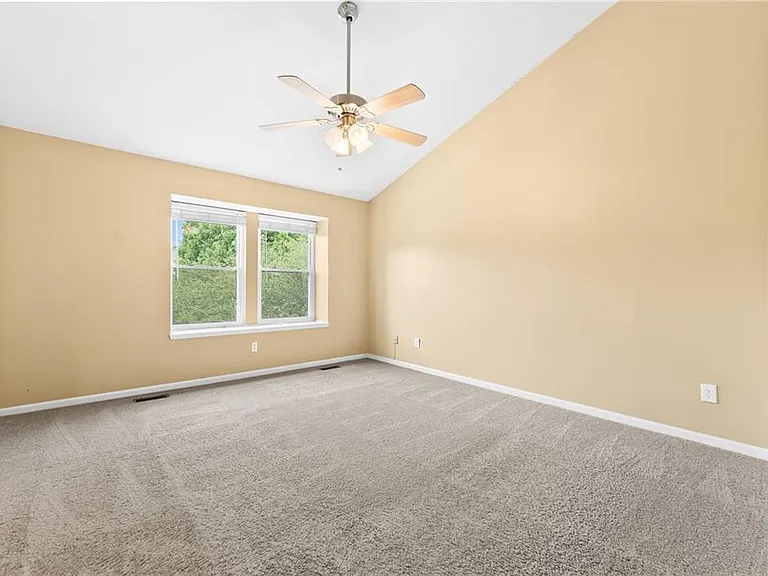 2266 Oak Glenn Cir — Photo 23