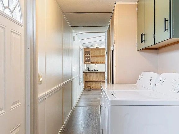 4th image of 596 S Barre Rd #10