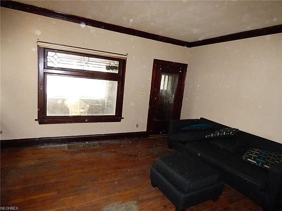 5th image of 2206 West Blvd