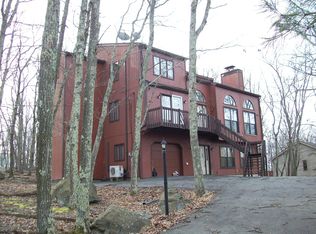 114 Summerton Cir, East Stroudsburg, PA