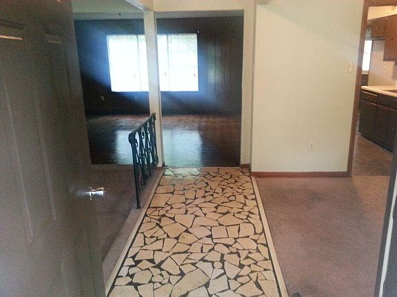 4th image of 5055 Wooddale Ave