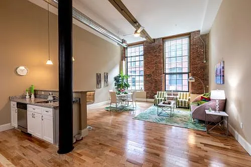 Pacific Mill Lofts — Photo 2