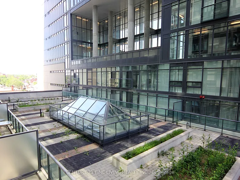 36 Lisgar St #810 — Photo 12