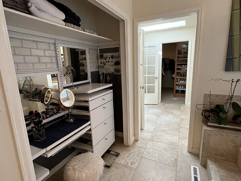 10739 E Crestridge Cir — Photo 41