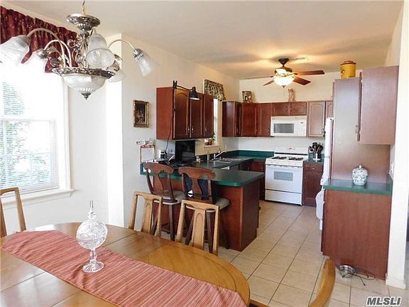 3rd image of 408 Madeira Blvd