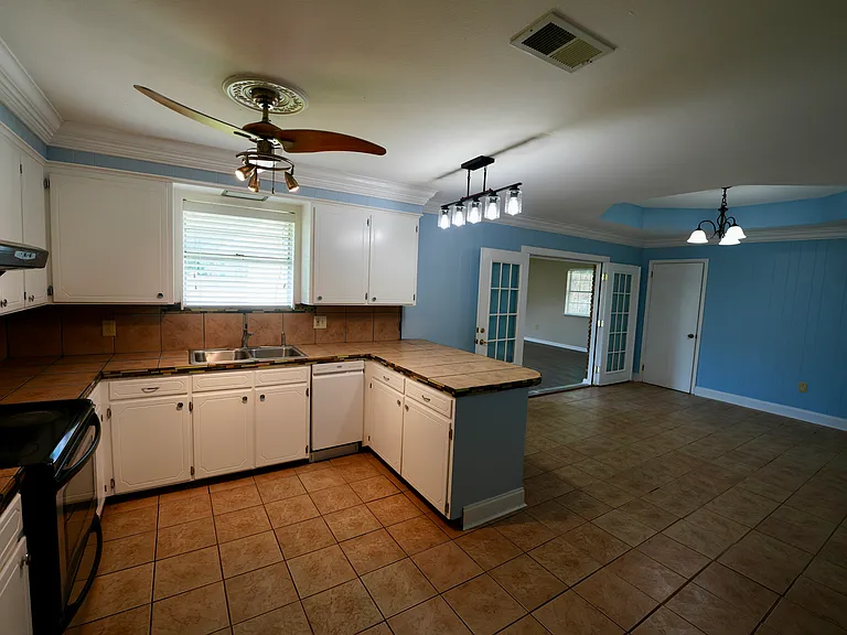 713 E Rome St — Photo 4