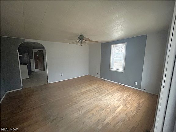 3rd image of 13441 Gifford Rd