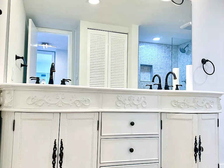 2695 Albatross Rd N #100 — Photo 4