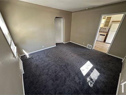 3rd image of 20939 Beechwood Ave