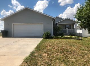 1674 Pathfinder Cir, Gillette, WY 82716