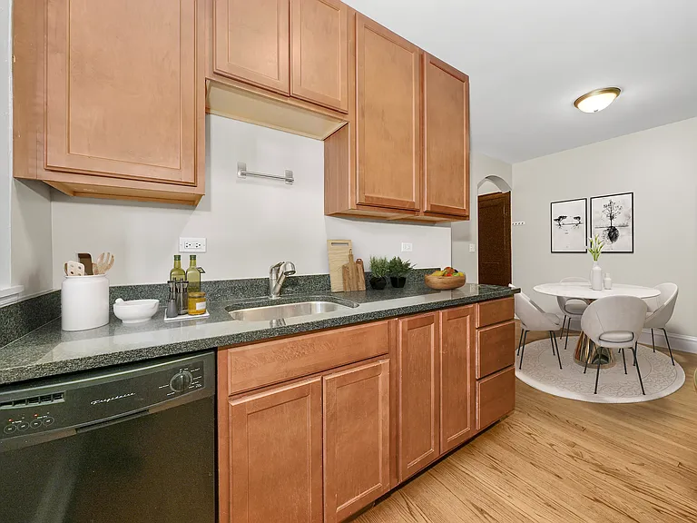 1929 Grove Ave #305 — Photo 11