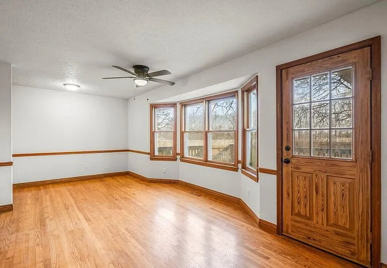 2145 S Todd Ave — Photo 7