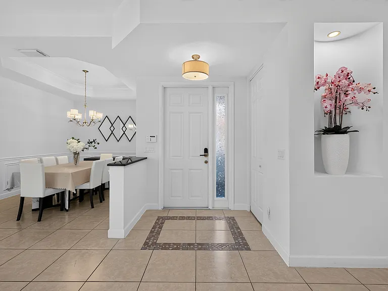 143 Isle Verde Way — Photo 10