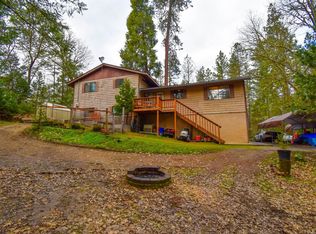 2011 Robertson Bridge Rd, Grants Pass, OR 97526