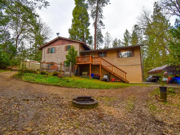 2011 Robertson Bridge Rd, Grants Pass, OR 97526