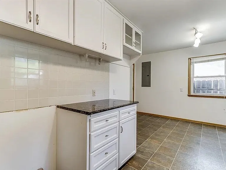 1426 E Salome Ln — Photo 13