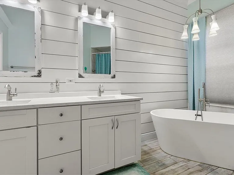 4615 4th Avenue Dr E — Photo 25
