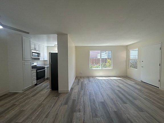 3rd image of 4675 Louisiana St APT 4