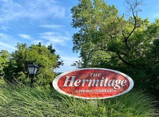 12 Hermitage Dr, New Hope, PA 18938