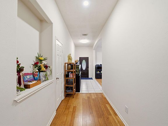 4th image of 8726 Sorrel Meadows Dr