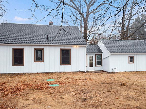 2nd image of 8951 Jackman Rd