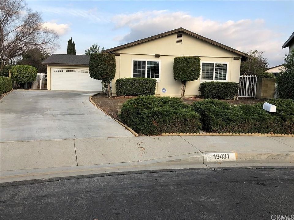 1st image of 19431 Baelen St