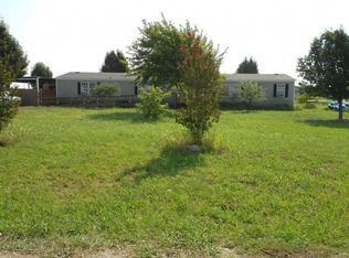 108 Darwin Rd, Whitewright, TX 75491