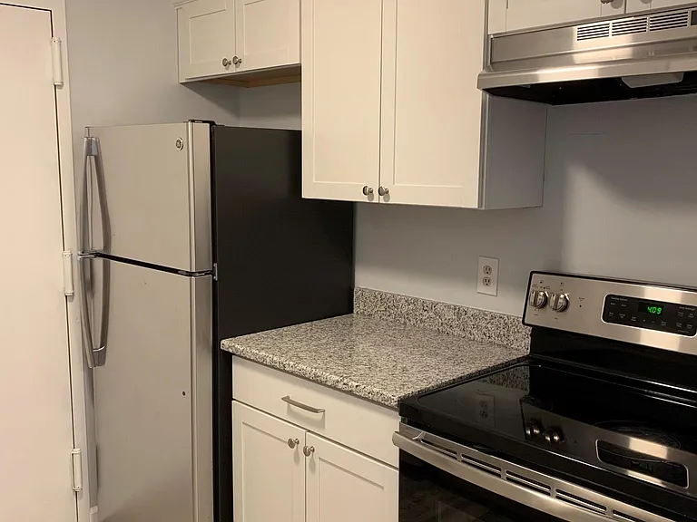 25 Village Rock Ln #1 — Photo 2