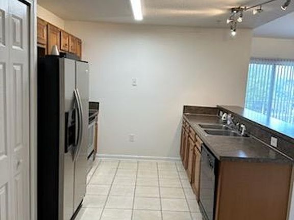 5th image of 6880 Skaff Ave Unit 1-11