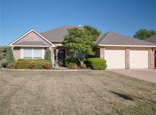 5715 Champion Ct, Arlington, TX 76017