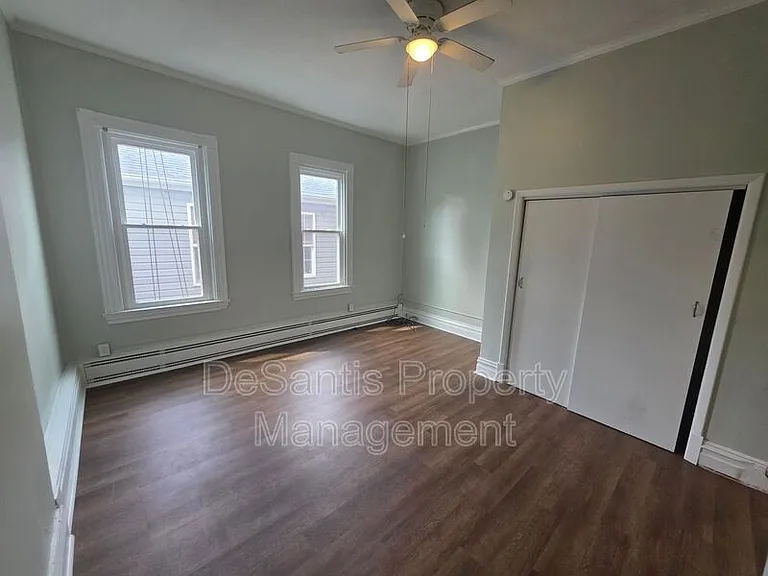 425 Walnut St #2 — Photo 31