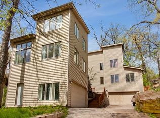 222 Saint Andrews Dr, Bolingbrook, IL 60440