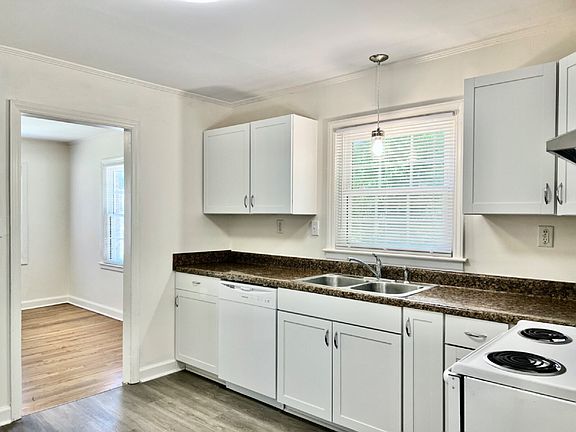 4th image of 655 Reeves Ct