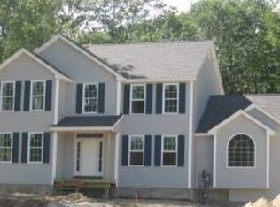 9 Heron Dr, Litchfield, NH 03052