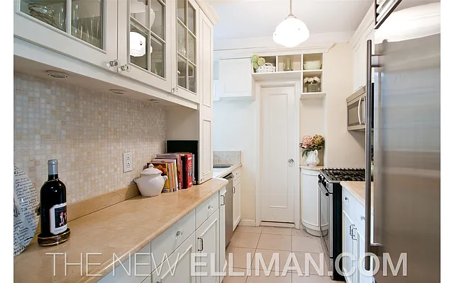 Sold by Douglas Elliman | media 8