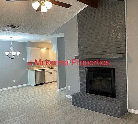 4th image of 7724 Jennifer Ln