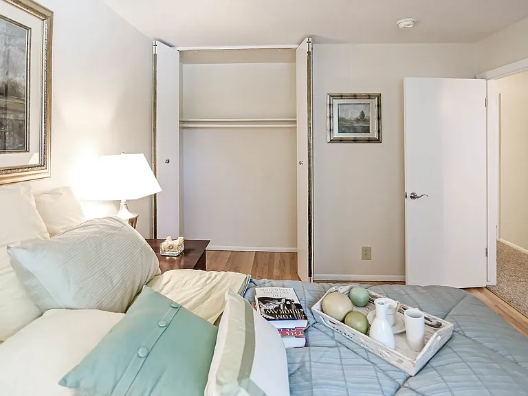 Bradley Place Townhomes — Photo 9