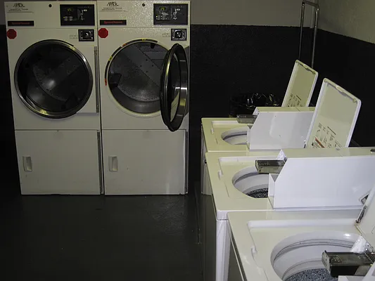 Rented by 18 REALTY | media 70