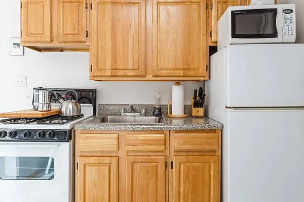 Rented by J Misrahi Realty Corp | media 11