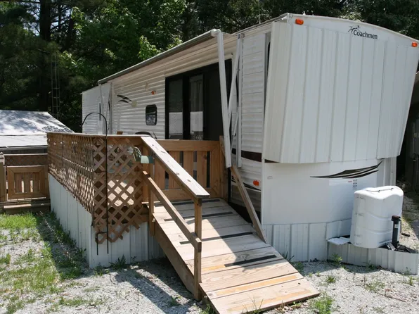 135 Romeoville Rd, Springville, TN 38256