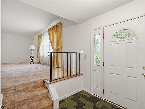 4th image of 2445 Olentangy Dr