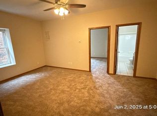 512 Moen Ave APT 6, Joliet, IL 60436