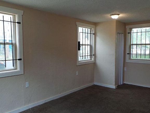4th image of 1758 W 11th St