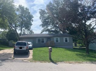 8321 Barnett Ave, Kansas City, KS 66112