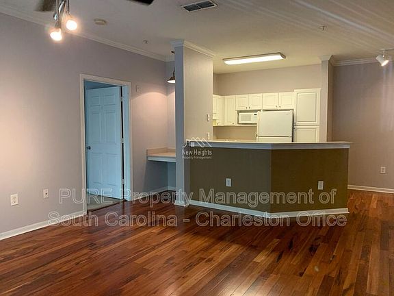 4th image of 60 Fenwick Hall Aly APT 616